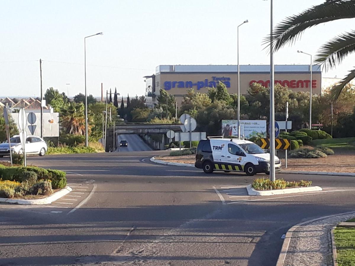 Aparte Wohnung Mit Sudterrasse Am Park Tavira Eksteriør billede